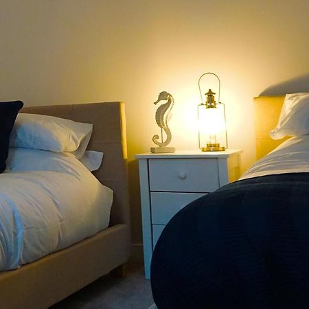 Staycation At Pine Cottage, A Newly Refurbished Holiday Cottage Goodwick Eksteriør billede